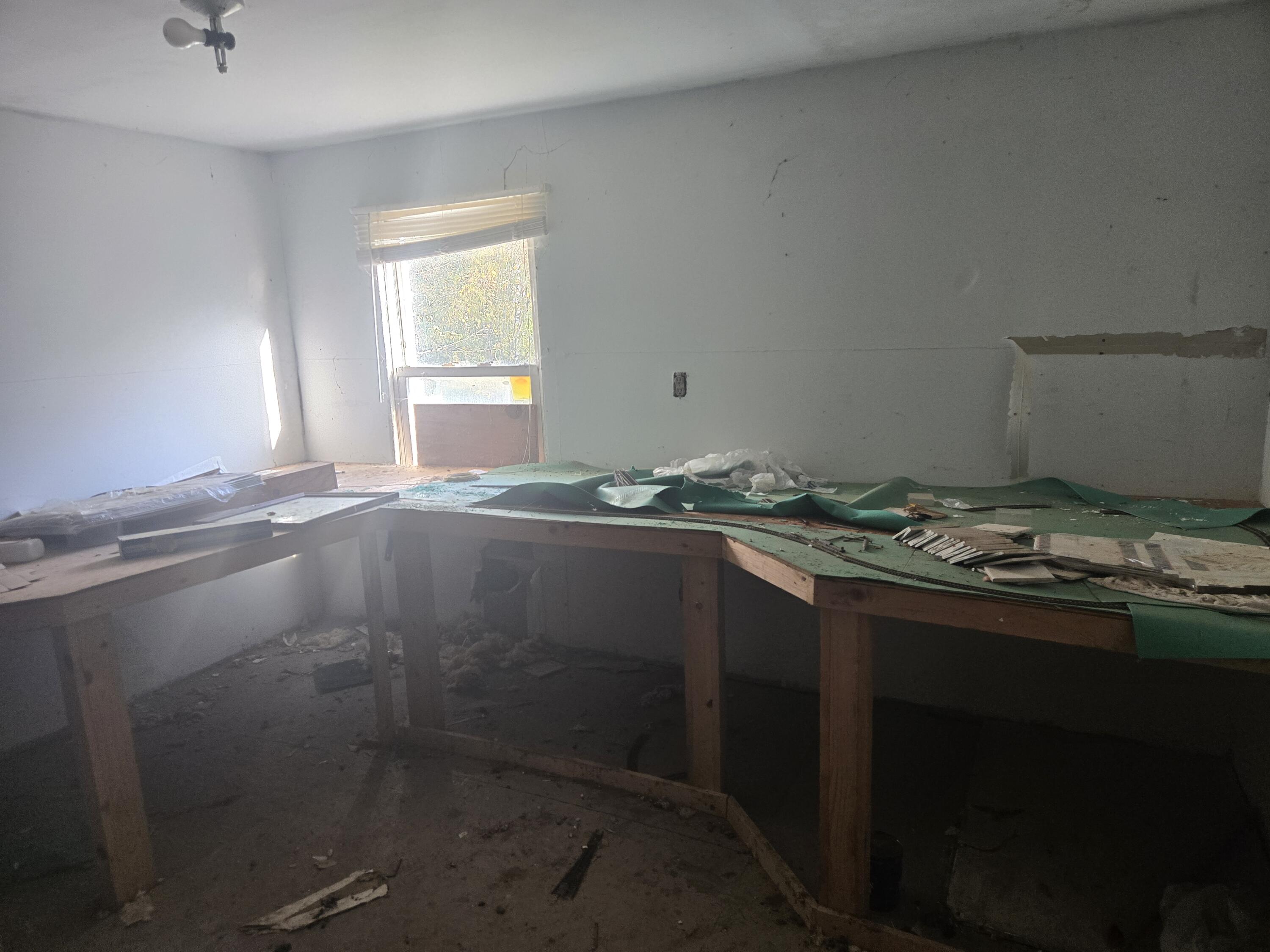 92 Wilcox Road Lubec, ME 04652 - Photo 14 of 18 20250930_155622