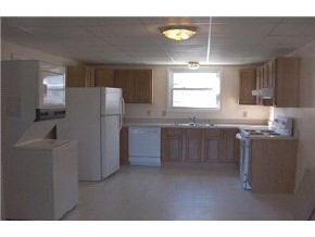 545 Mammoth Road Londonderry, NH 03053 - Photo 6 of 9