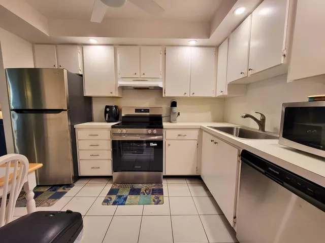 $3,000 | 225 South Beach Road, Unit 405, Tequesta, FL 33469