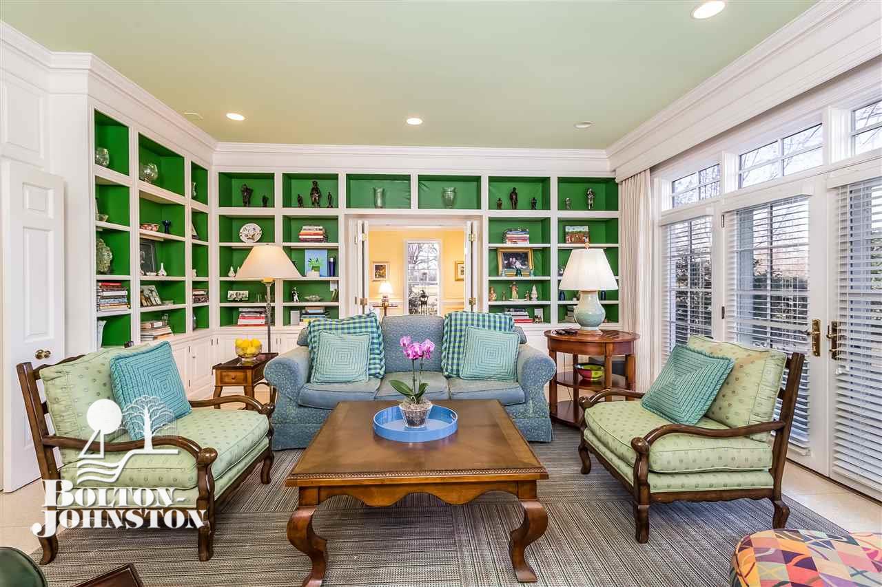 324 Provencal Road Grosse Pointe, MI 48236 - Photo 13 of 65 Library