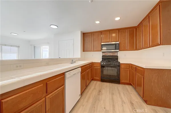 $395,000 | 15611 Lasselle Street, Unit 21, Moreno Valley, CA 92551