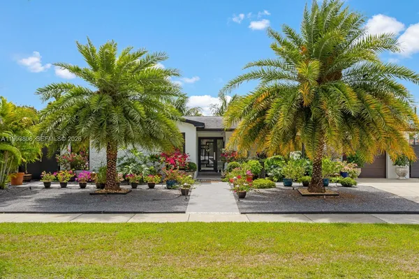 $749,999 | 9420 Southwest 192nd Drive, Cutler Bay, FL 33157