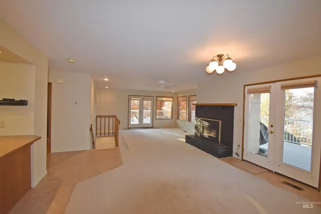 $471,800 | 405 Crestline Cir Drive, Lewiston, ID 83501