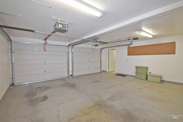 $471,800 | 405 Crestline Cir Drive, Lewiston, ID 83501