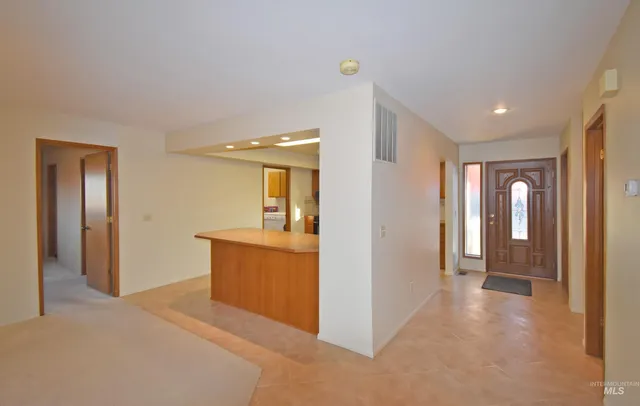 $471,800 | 405 Crestline Cir Drive, Lewiston, ID 83501