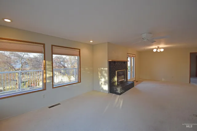 $471,800 | 405 Crestline Cir Drive, Lewiston, ID 83501