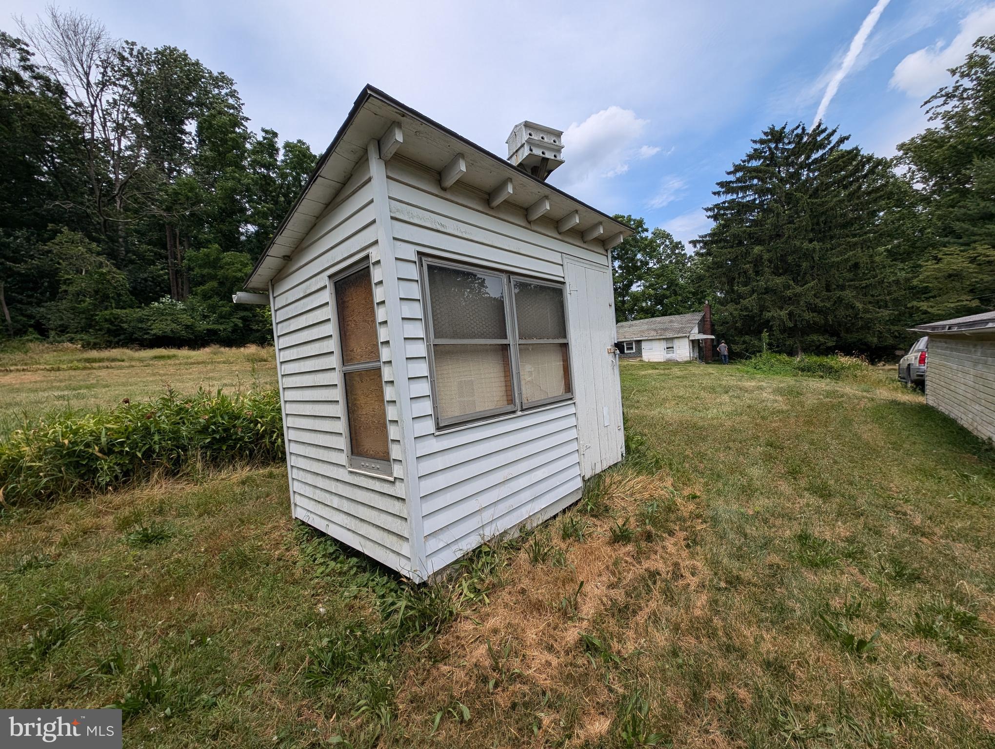 522 Buzzard Road Reading, PA 19608 - Photo 9 of 13 shed