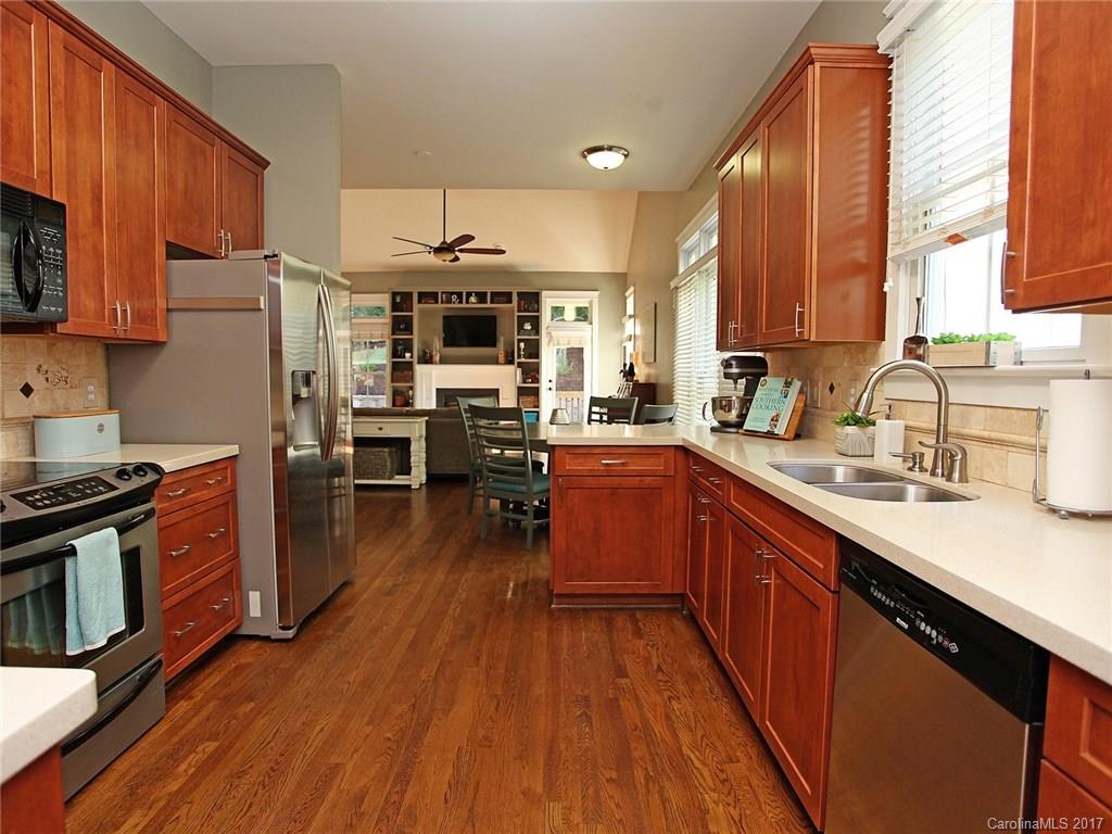 1364 Barnett Woods Fort Mill, SC 29708 - Photo 5 of 24 Gallery Image 5