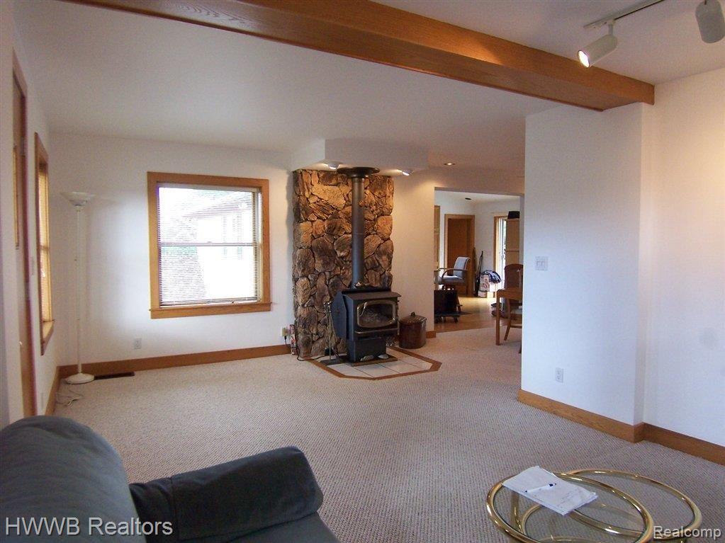 120 West Wattles Road Troy, MI 48098 - Photo 6 of 26 100_2388.jpg