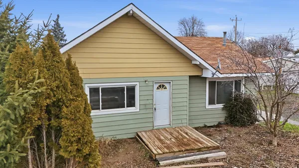 $299,900 | 202 East Birch Avenue, Ritzville, WA 99169