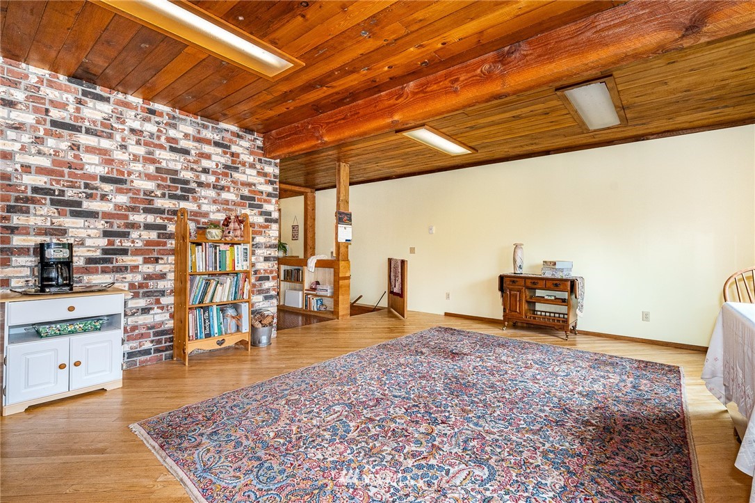 655 Larmon Road Onalaska, WA 98570 - Photo 11 of 38 Gallery Image 11