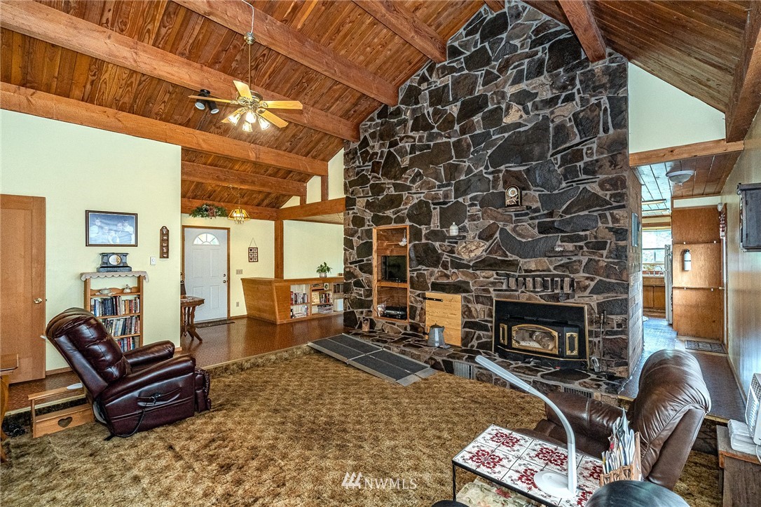 655 Larmon Road Onalaska, WA 98570 - Photo 8 of 38 Gallery Image 8