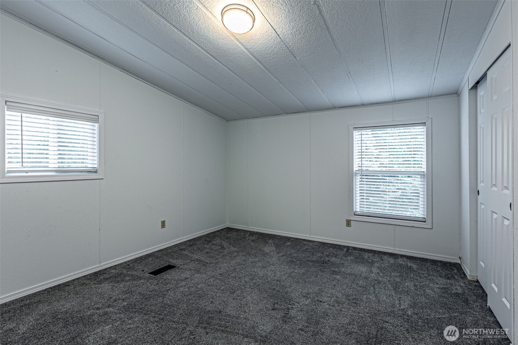 2412 South 371st Street, Unit 46 Federal Way, WA 98003 - Photo 13 of 35