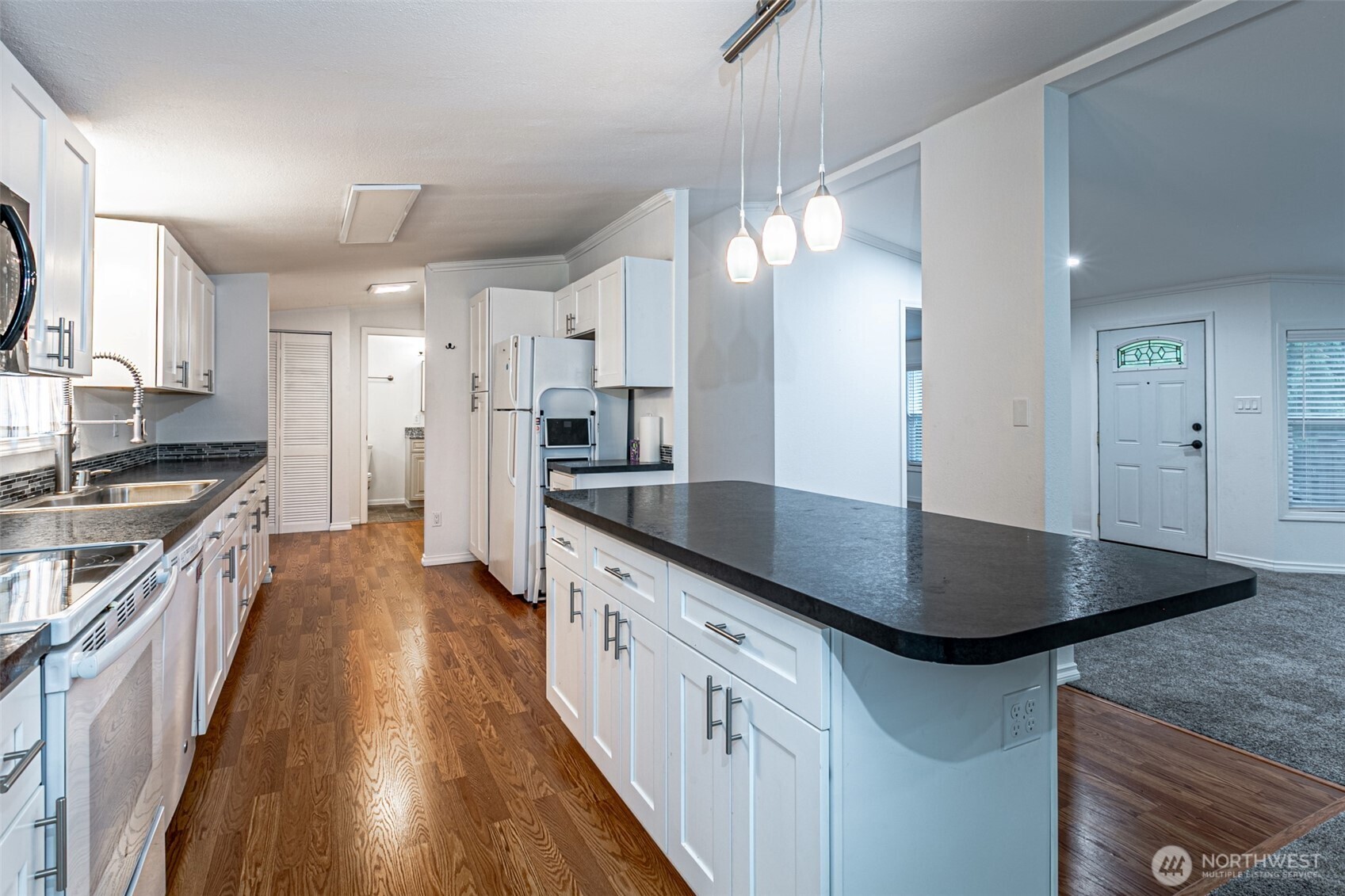 2412 South 371st Street, Unit 46 Federal Way, WA 98003 - Photo 3 of 35