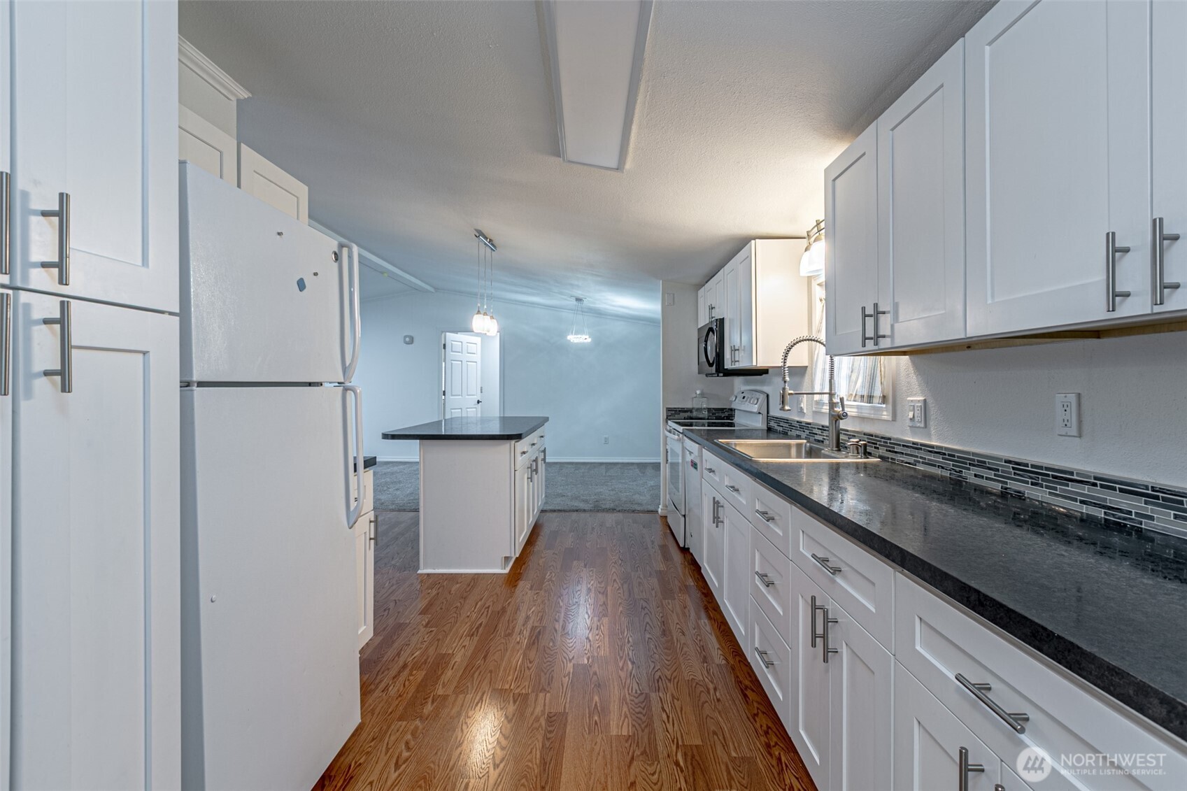 2412 South 371st Street, Unit 46 Federal Way, WA 98003 - Photo 7 of 35