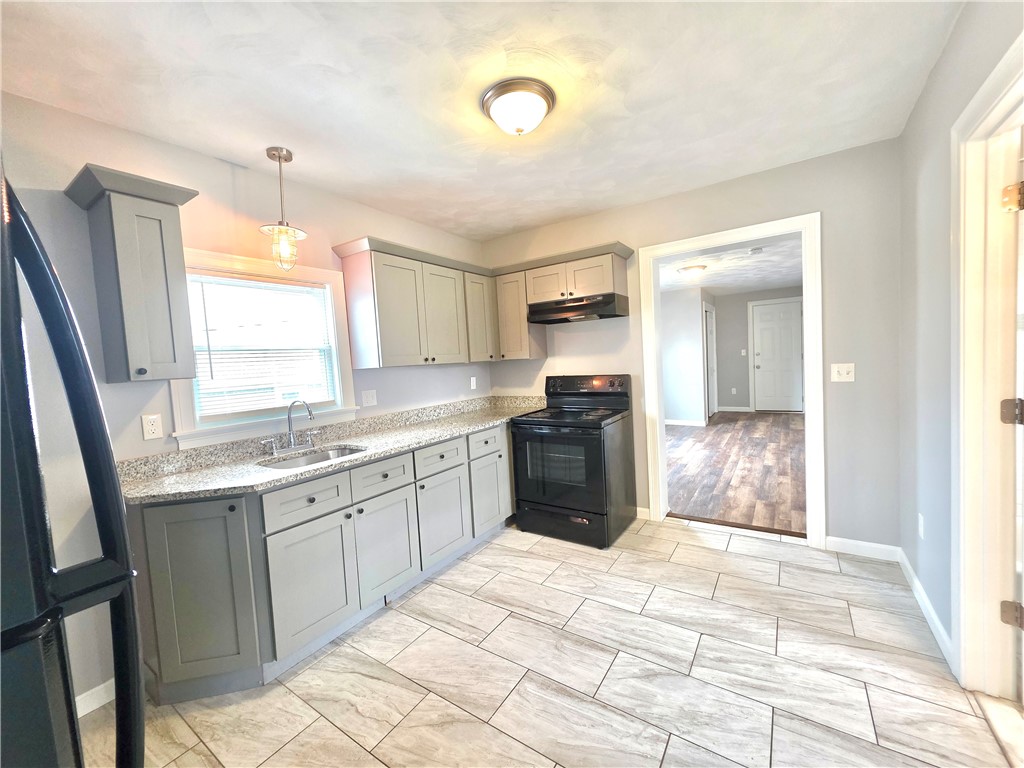 41 Benefit Street, Unit 2 Pawtucket, RI 02861 - Photo 8 of 13