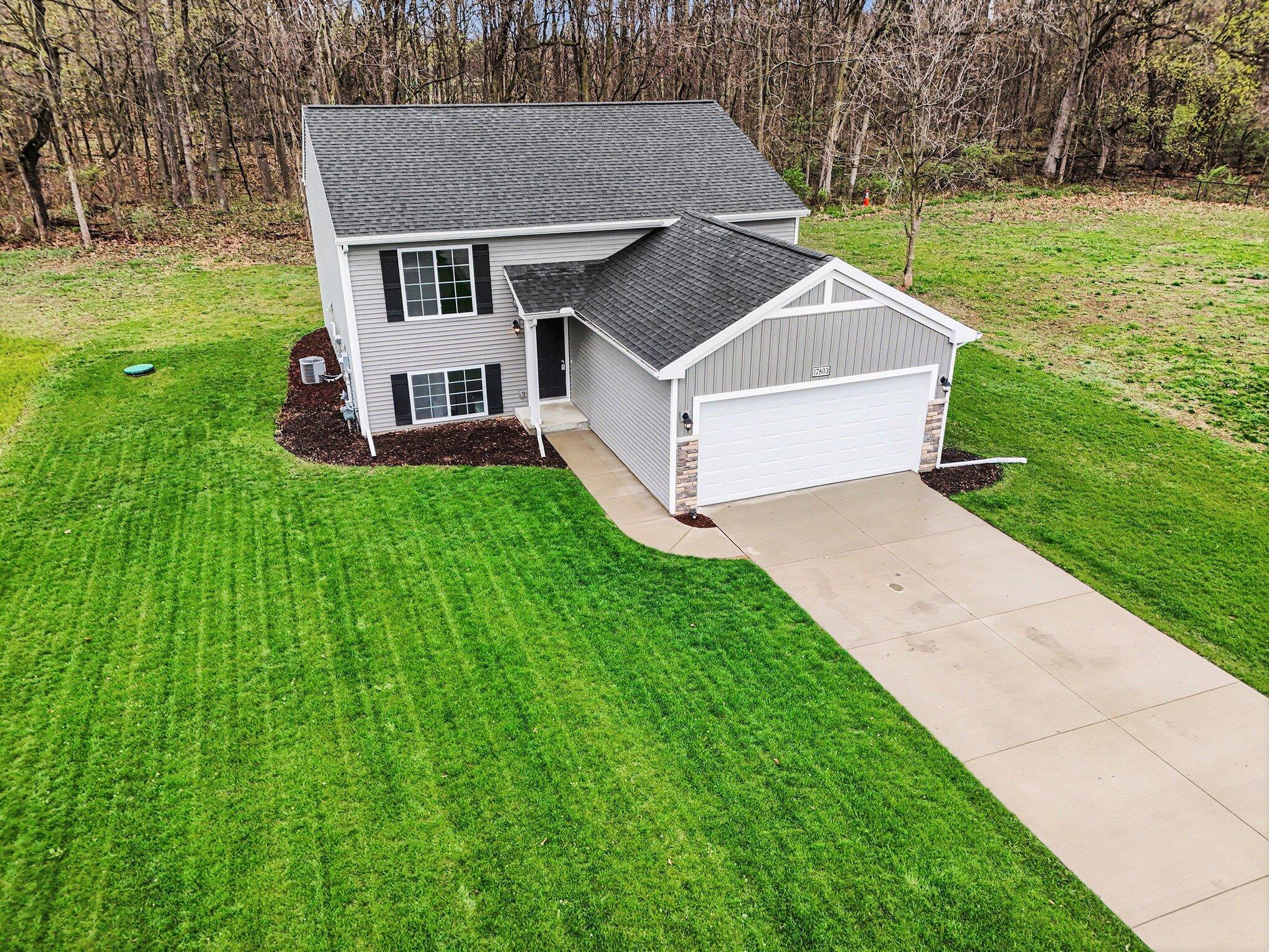 17803 Bluff Drive Three Rivers, MI 49093 - Photo 22 of 26 022_file_9397