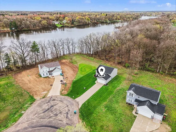 $309,900 | 17803 Bluff Drive, Three Rivers, MI 49093