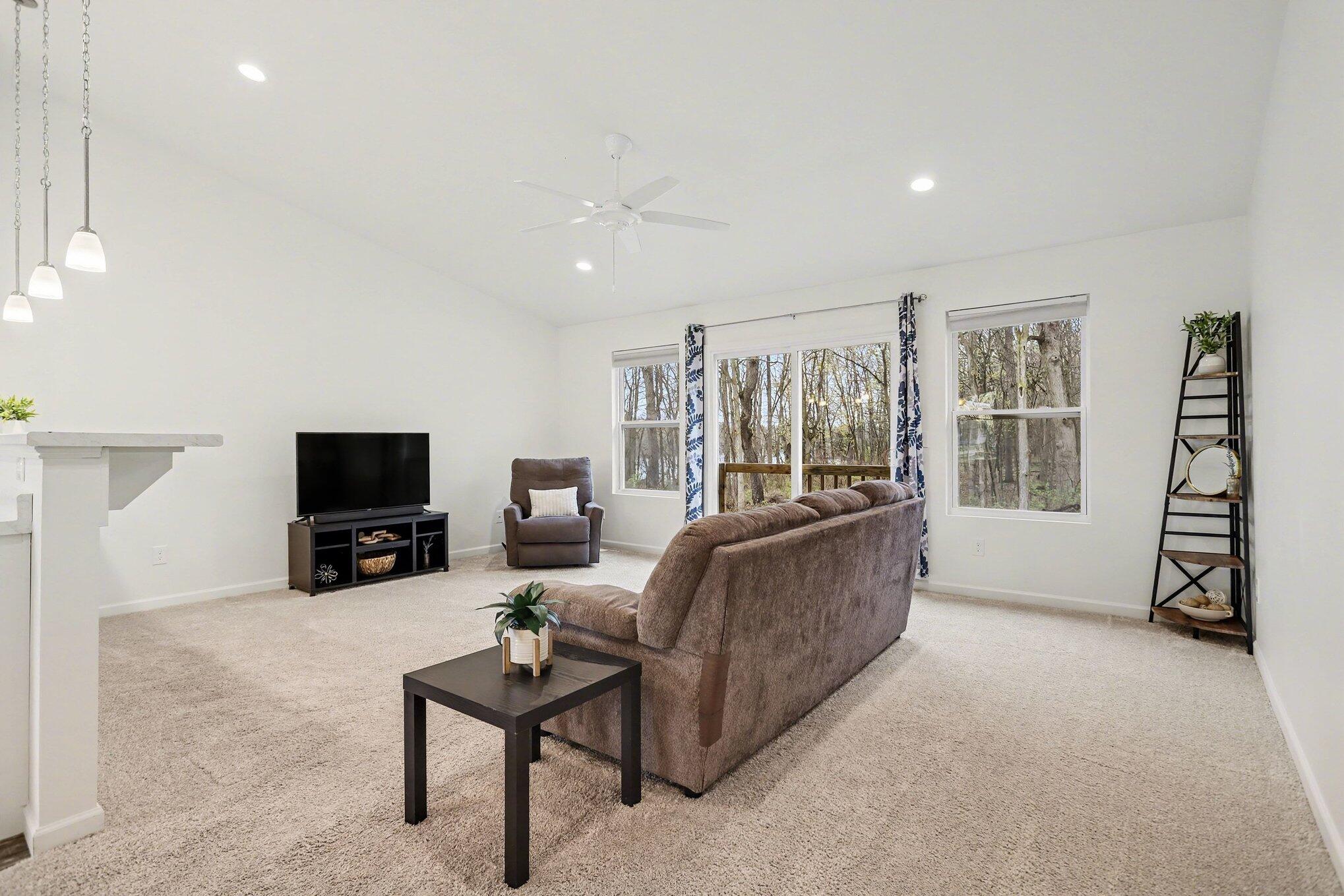 17803 Bluff Drive Three Rivers, MI 49093 - Photo 6 of 26 006_file_3912