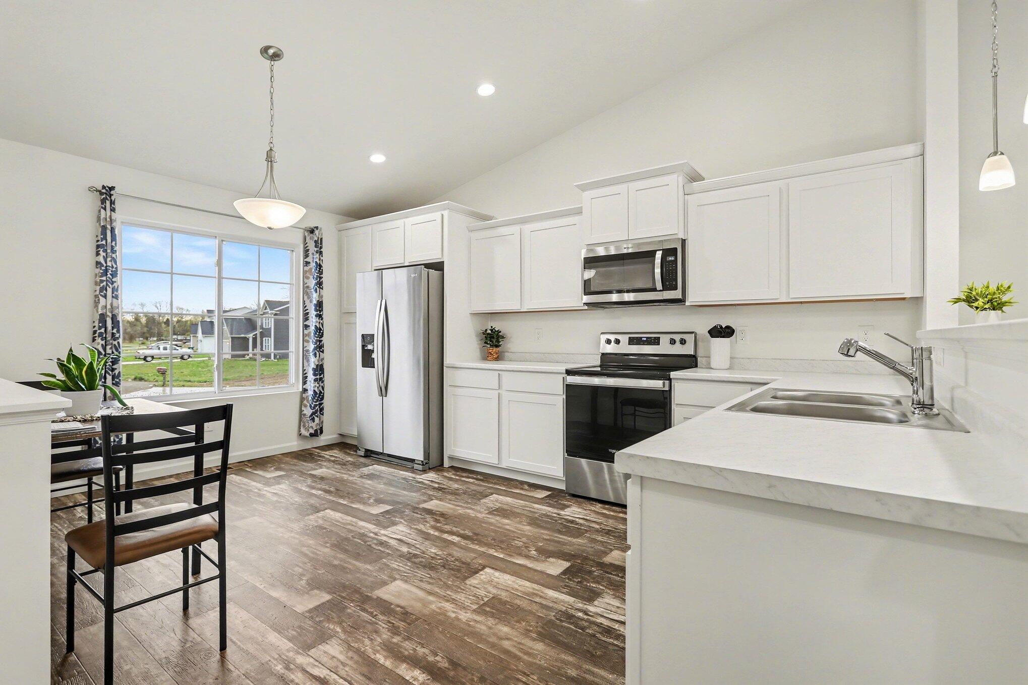 17803 Bluff Drive Three Rivers, MI 49093 - Photo 7 of 26 007_file_8580