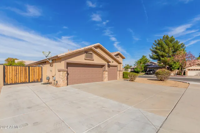 $2,295 | 8338 West Paradise Drive, Peoria, AZ 85345