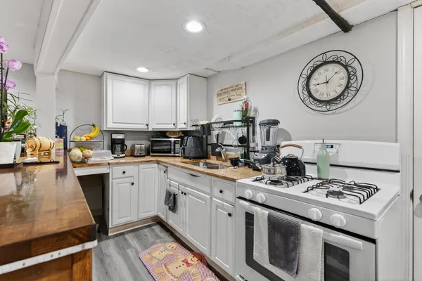 $350,000 | 5201 Oak Street, Bellwood, IL 60104