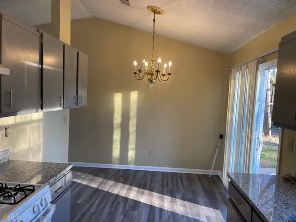 $1,500 | 10399 Briarbay Drive, Jonesboro, GA 30238