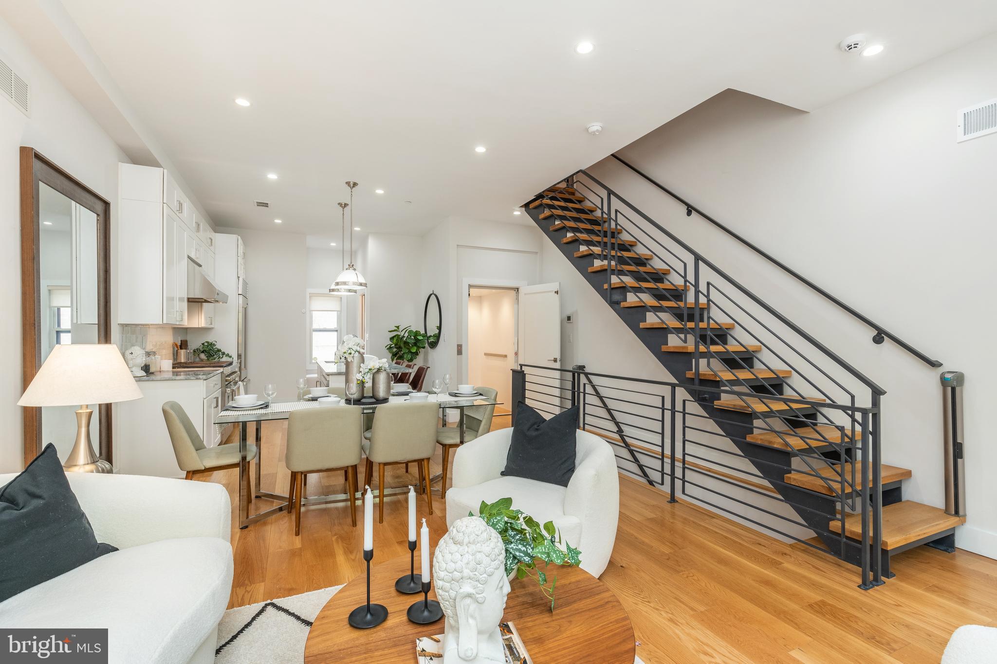 809 North Taney Street Philadelphia, PA 19130 - Photo 2 of 50