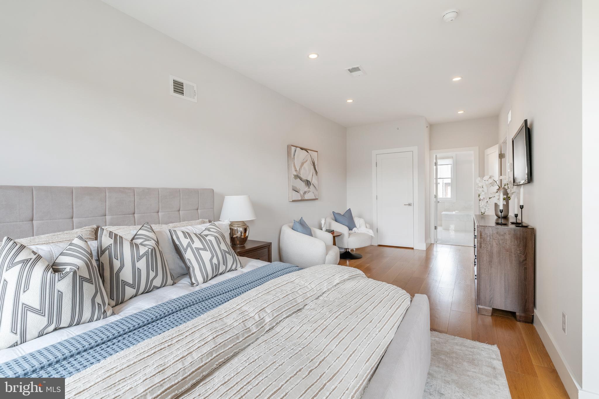 809 North Taney Street Philadelphia, PA 19130 - Photo 26 of 50