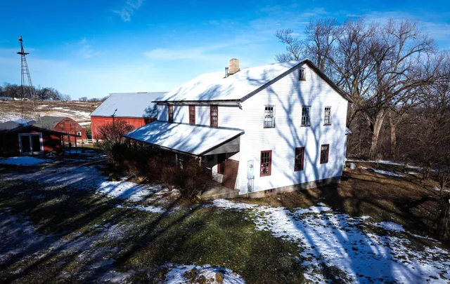 $442,500 | 15514 341st Avenue, Harmony, MN 55939