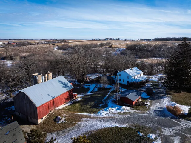 $437,500 | 15514 341st Avenue, Harmony, MN 55939