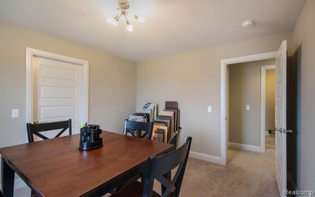 1705 Traceky Rochester, MI 48306 - Photo 31 of 39