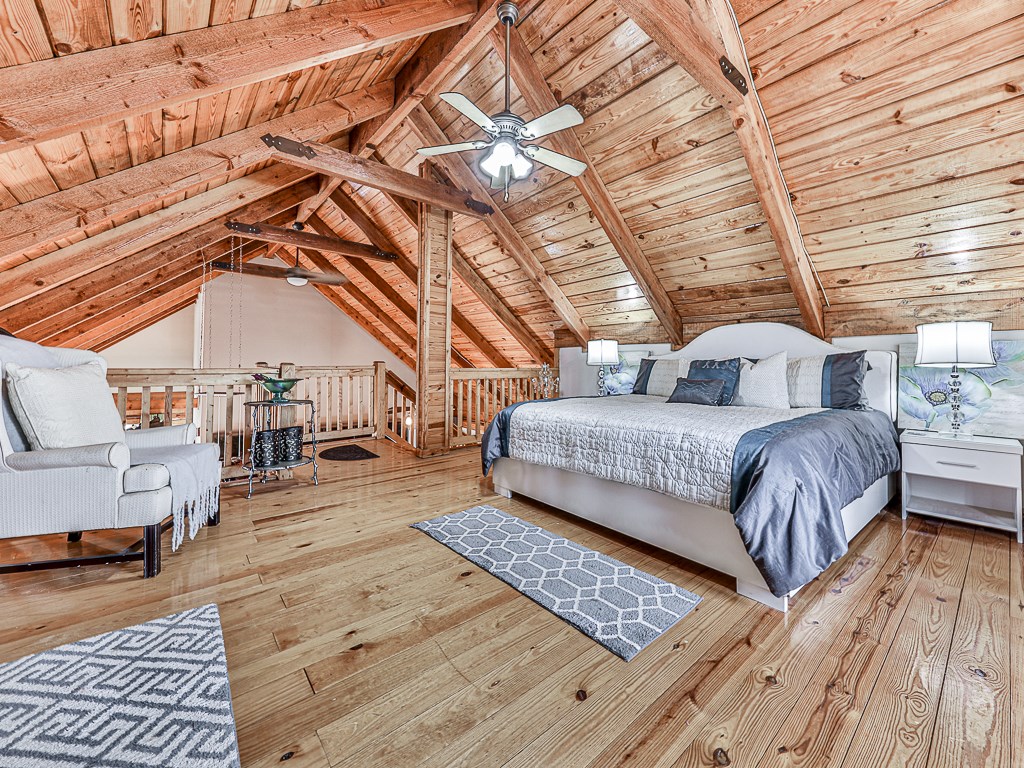 290 Ruby Lane Ellijay, GA 30540 - Photo 4 of 34 a living room with couch and a wooden floor