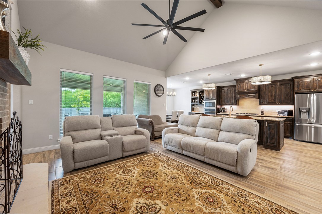 3000 Teller Drive Bryan, TX 77808 - Photo 5 of 34