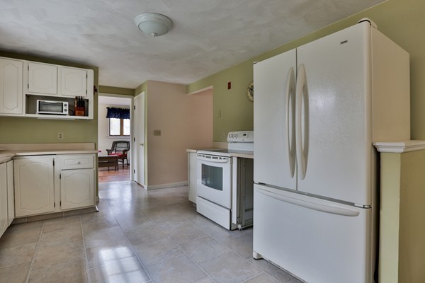 67 McDonald Road Wilmington, MA 01887 - Photo 12 of 27 Gallery Image 12