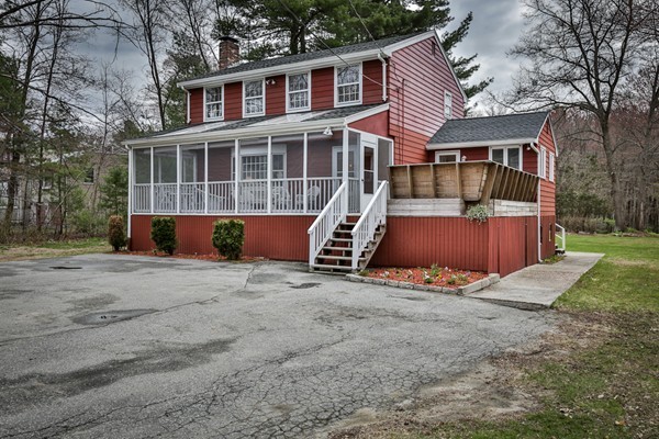 67 McDonald Road Wilmington, MA 01887 - Photo 2 of 27 Gallery Image 2