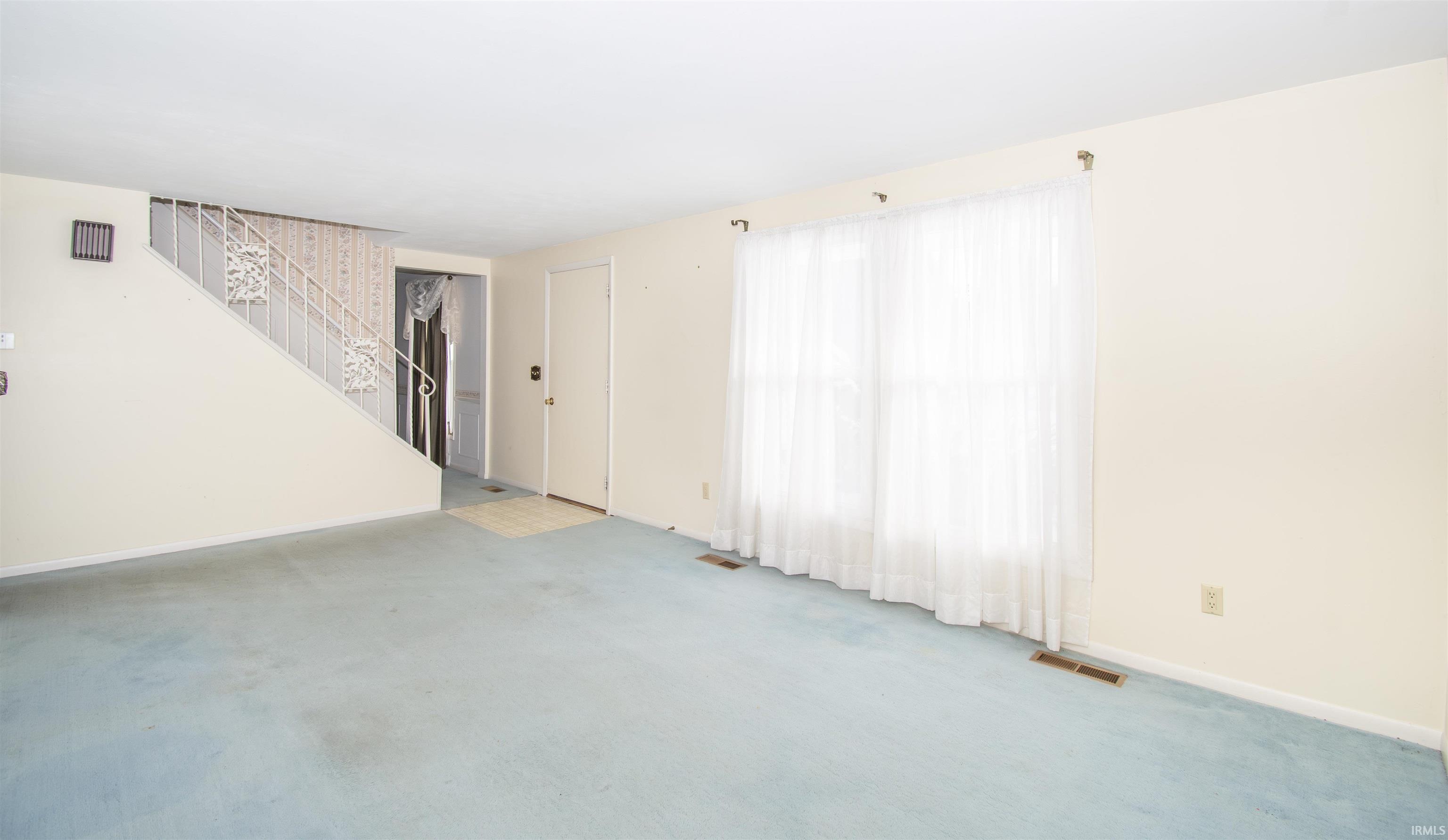 270 North 35th Lagrange, IN 46761 - Photo 4 of 28