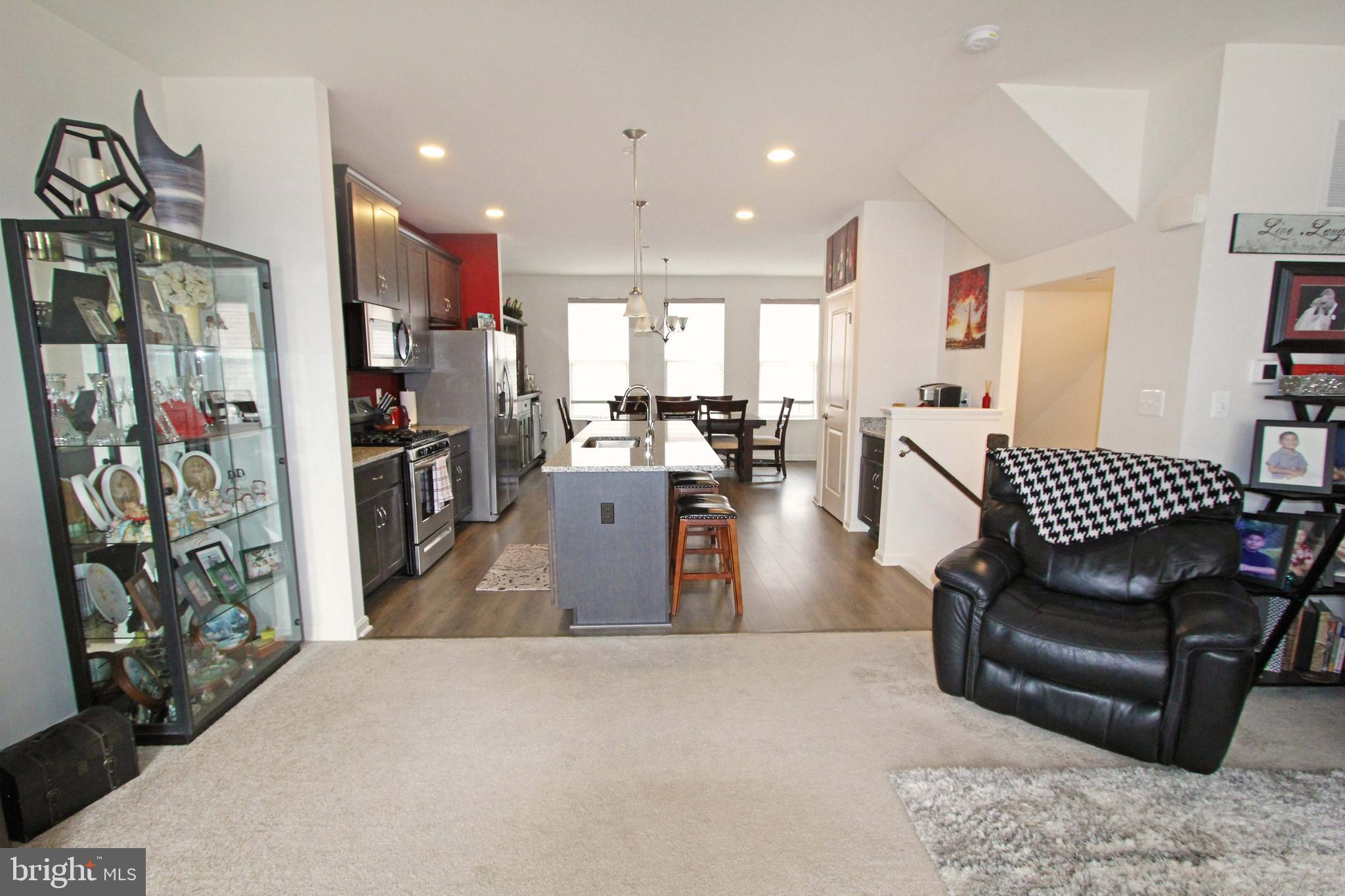 7216 Martin Farm Circle Rosedale, MD 21237 - Photo 9 of 32 Gallery Image 9