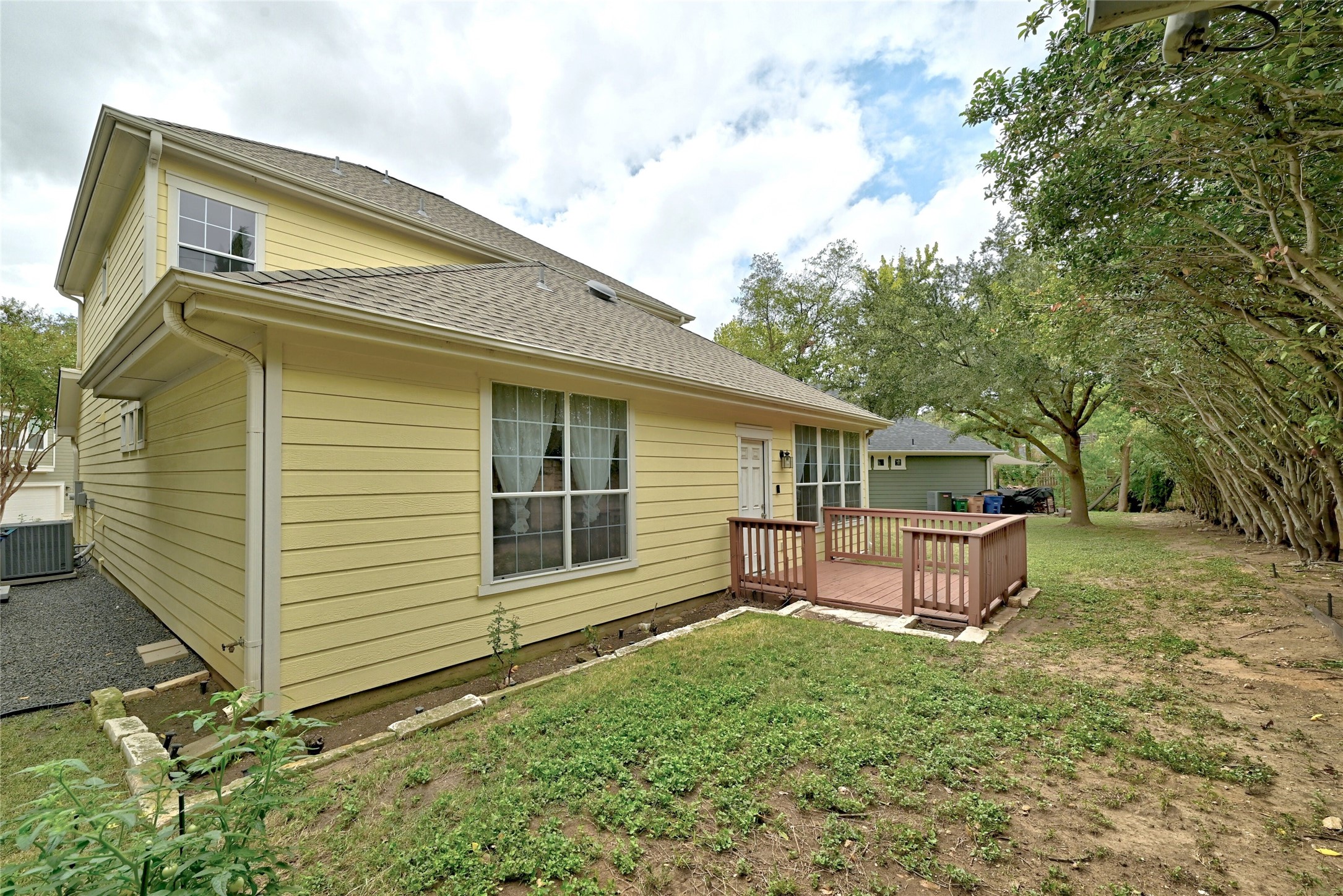 411 West St Elmo Road, Unit 34 Austin, TX 78745 - Photo 32 of 34