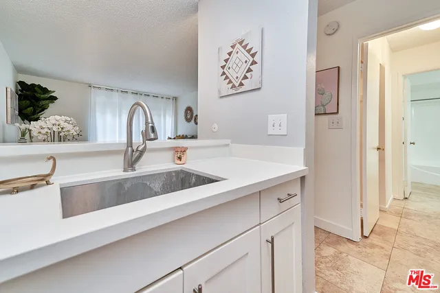 $315,000 | 320 South Ardmore Avenue, Unit 120, Los Angeles, CA 90020