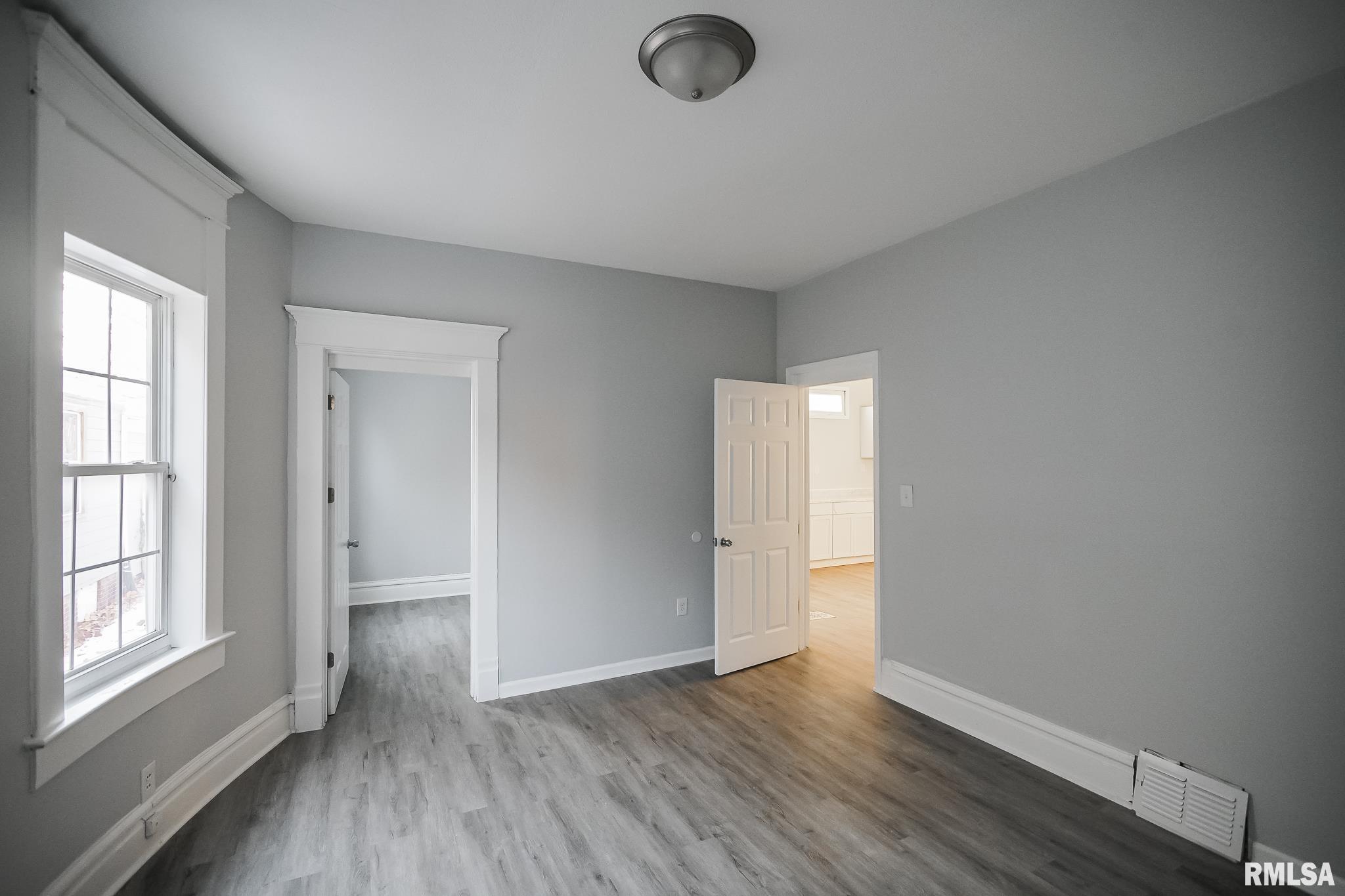 1107 North Sheridan Road Peoria, IL 61606 - Photo 19 of 76 Gallery Image 19
