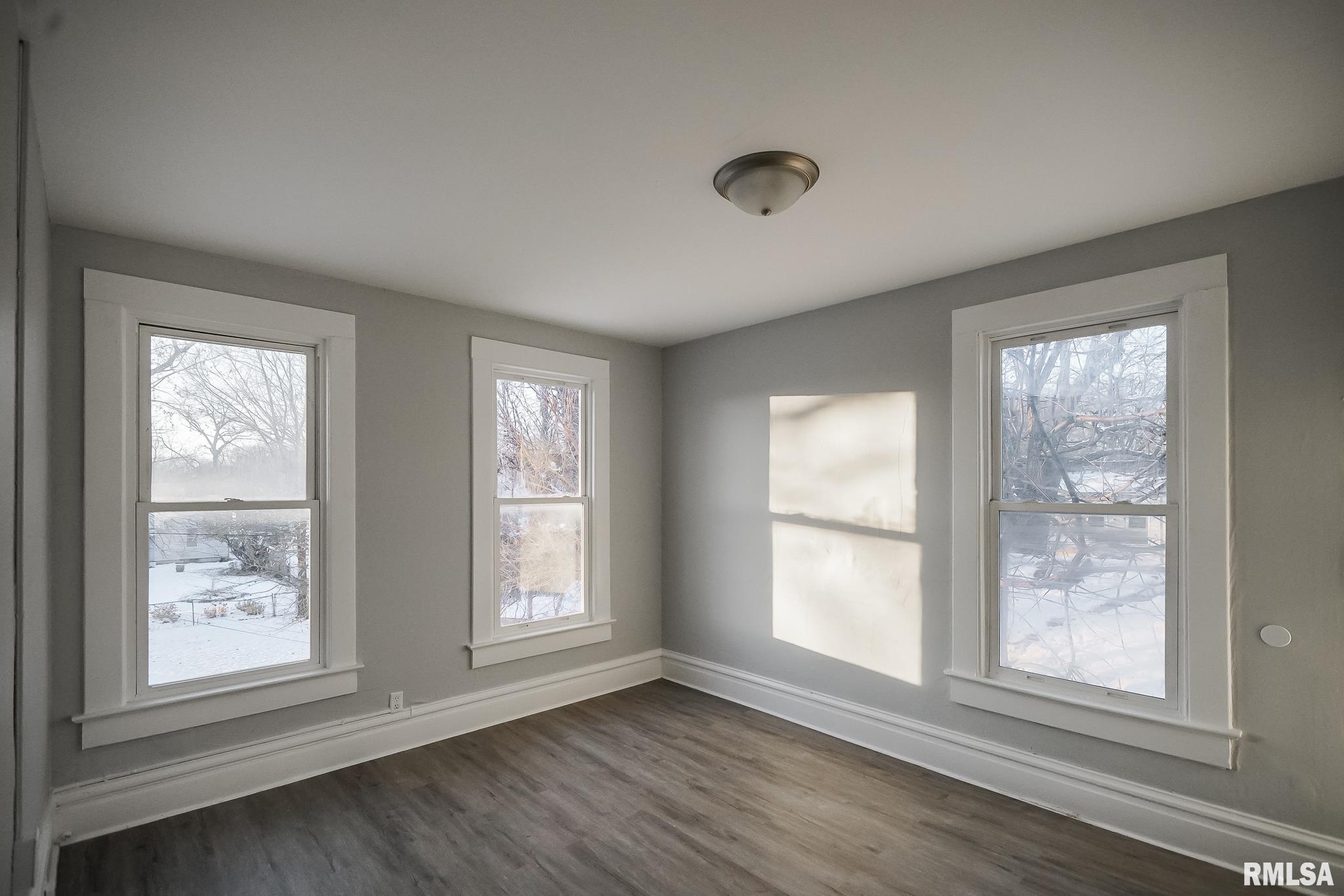 1107 North Sheridan Road Peoria, IL 61606 - Photo 26 of 76 Gallery Image 26