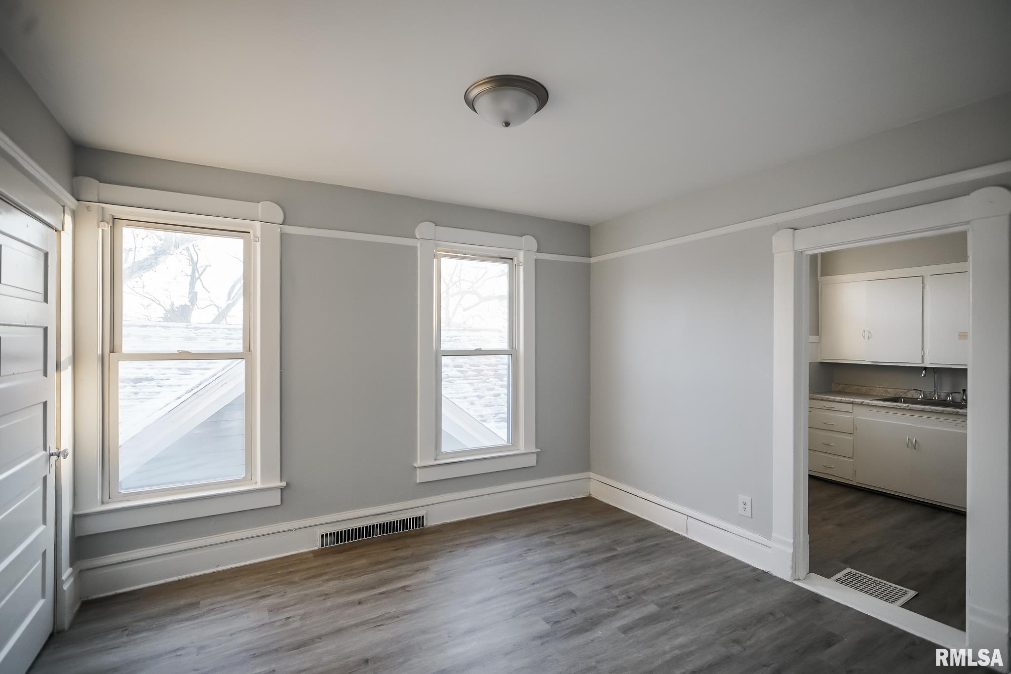 1107 North Sheridan Road Peoria, IL 61606 - Photo 36 of 76 Gallery Image 36