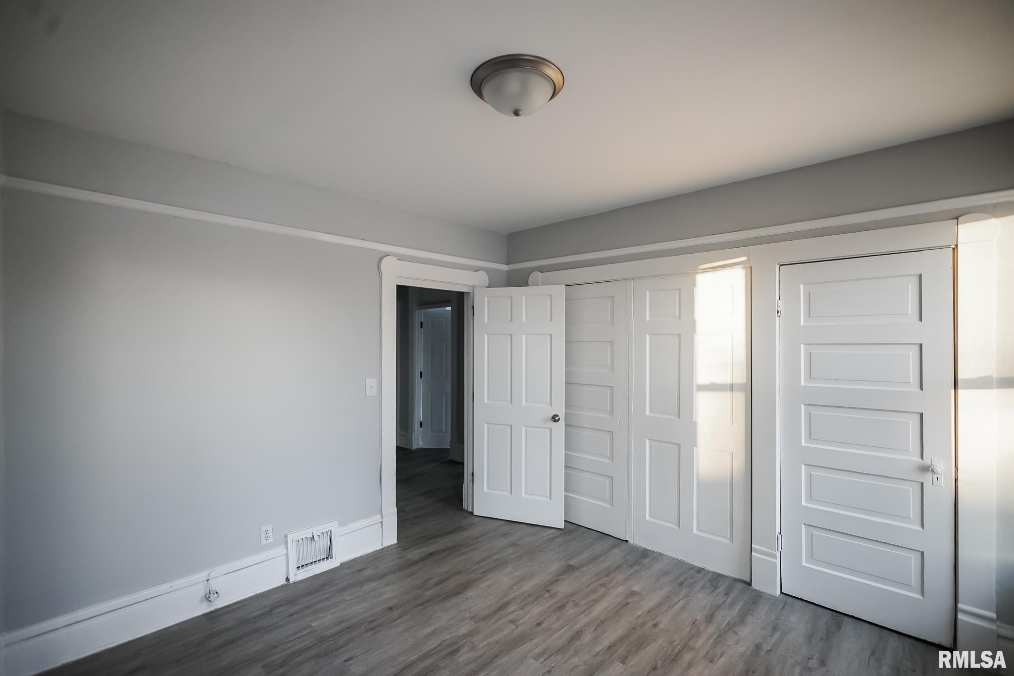 1107 North Sheridan Road Peoria, IL 61606 - Photo 38 of 76 Gallery Image 38