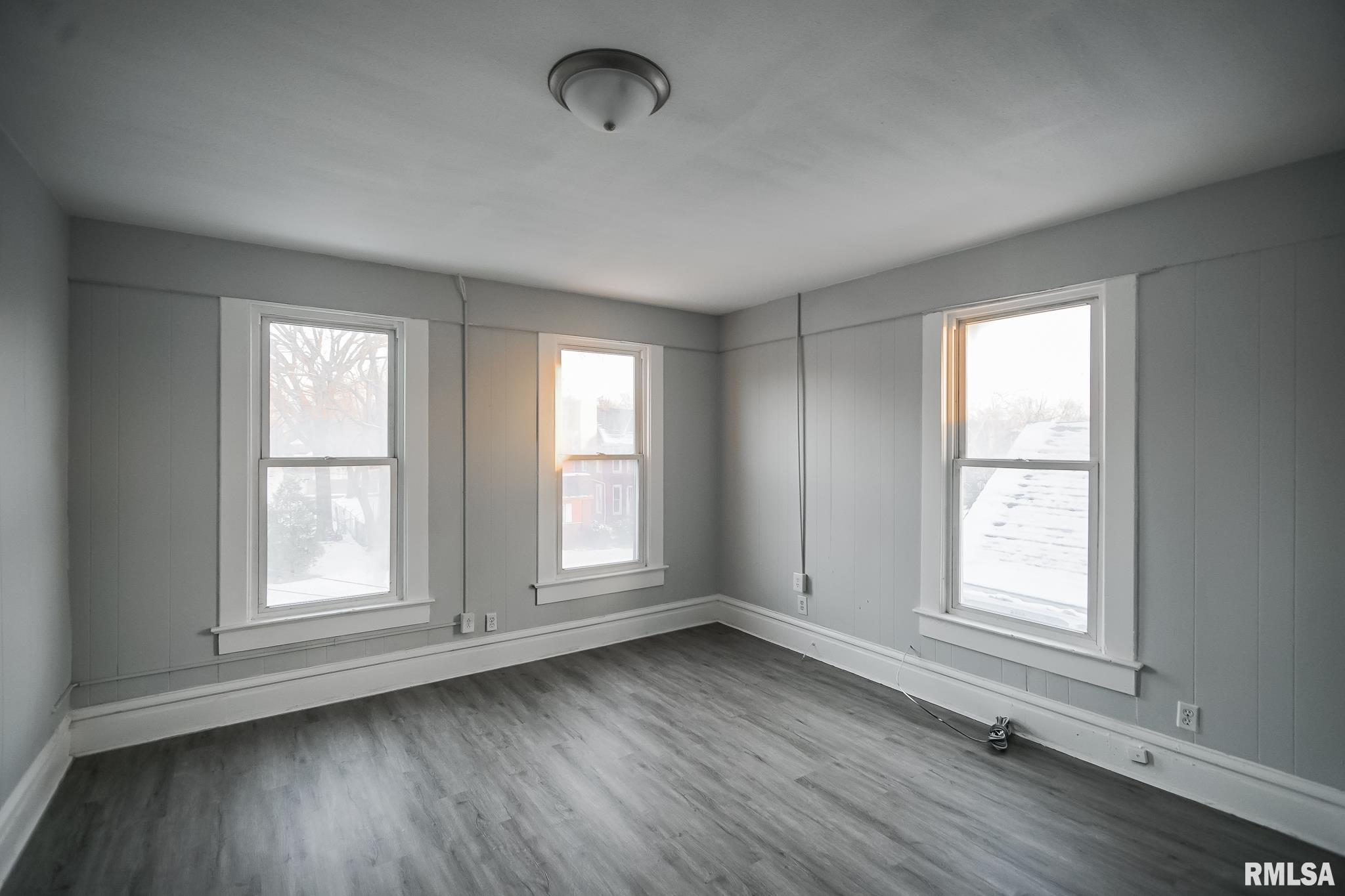 1107 North Sheridan Road Peoria, IL 61606 - Photo 49 of 76 Gallery Image 49