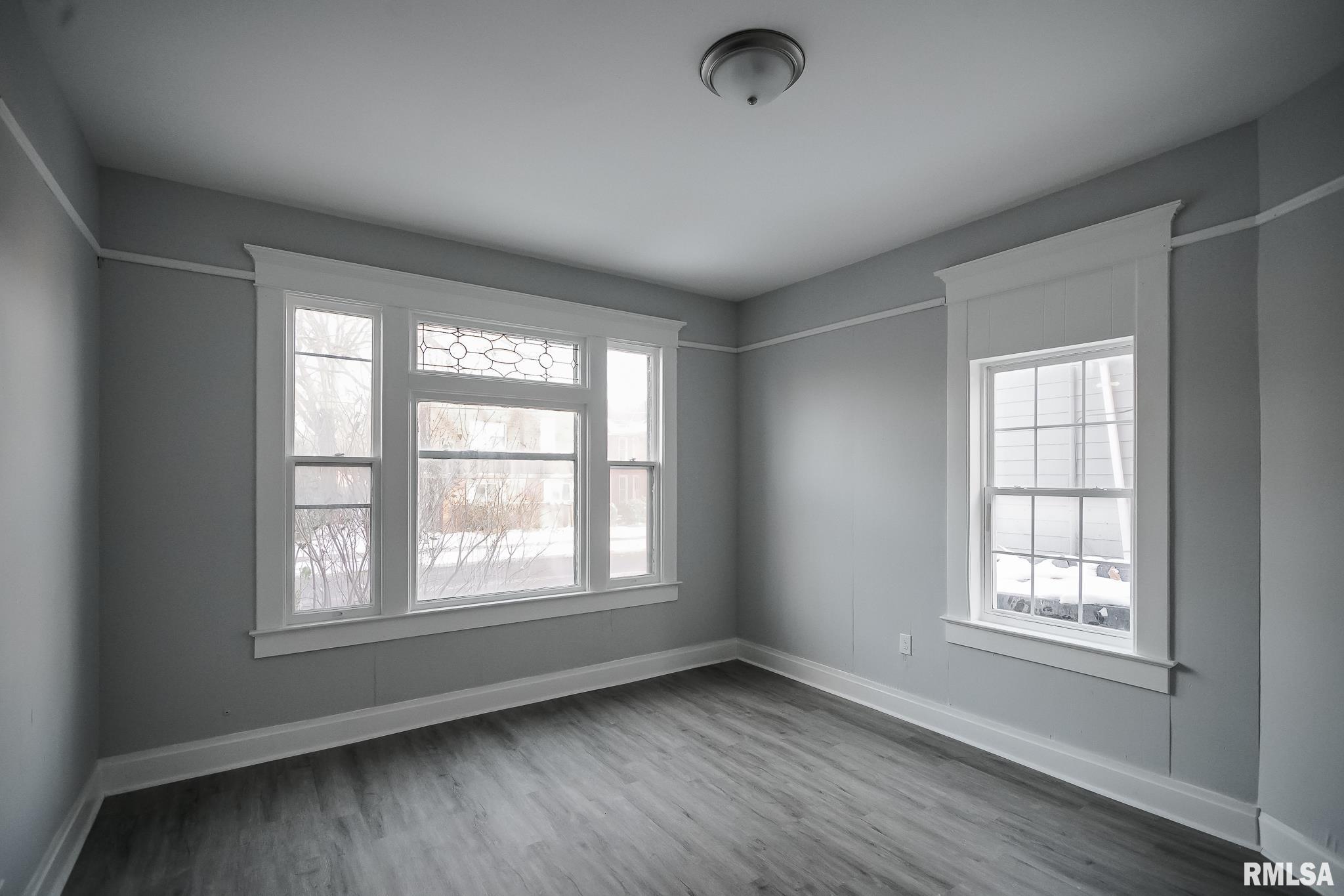 1107 North Sheridan Road Peoria, IL 61606 - Photo 5 of 76 Gallery Image 5