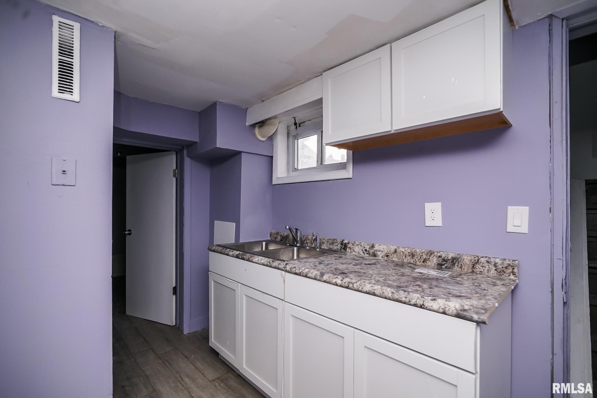 1107 North Sheridan Road Peoria, IL 61606 - Photo 55 of 76 Gallery Image 55
