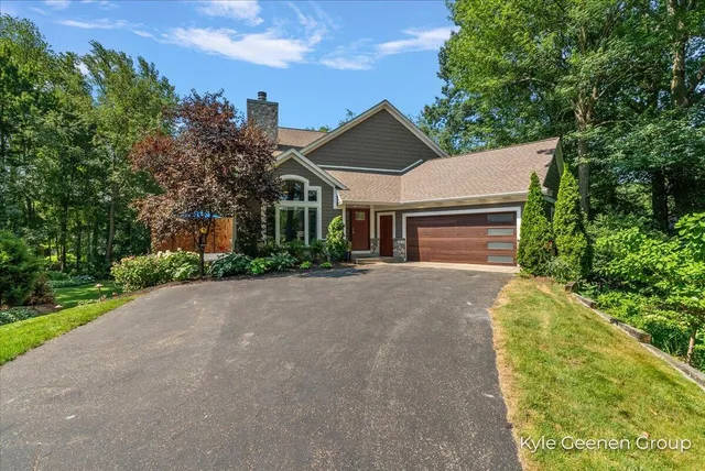 $995,000 | 46 Counts Cove Court, Holland, MI 49424