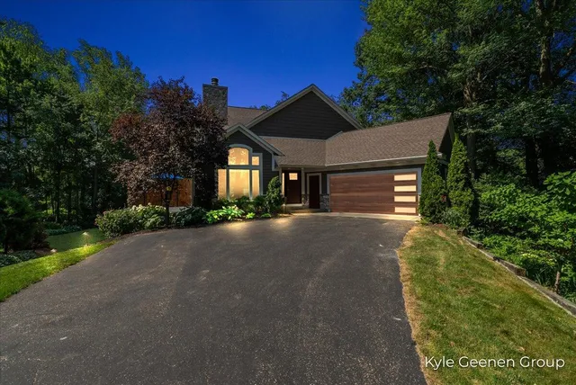 $995,000 | 46 Counts Cove Court, Holland, MI 49424