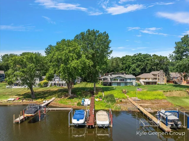 $995,000 | 46 Counts Cove Court, Holland, MI 49424